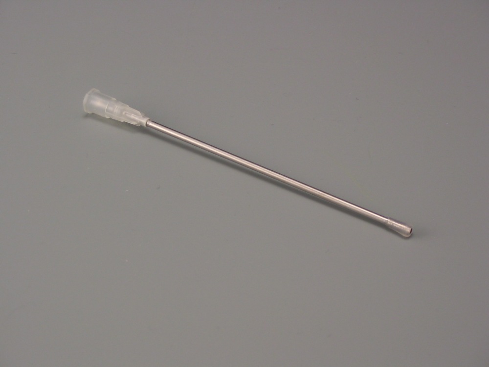 15 Gage x 3” Disposable Animal Feeding Needle Sterile/Ready to use.